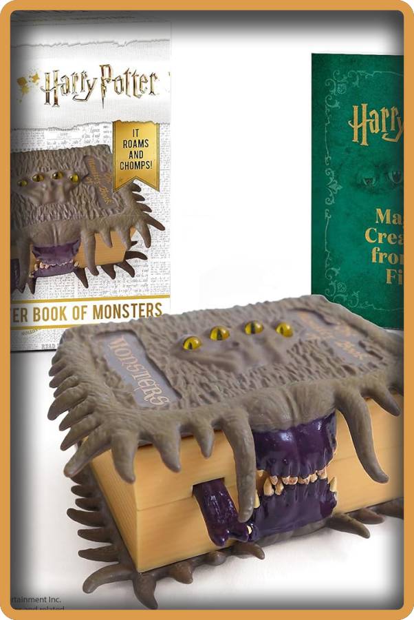 IMAGEN - halloweenesco - V2 - Libros de Harry Potter Originales - Libros de Harry Potter en Orden - Harry Potter The Monster Book of Monsters It Roams and Chomps - 05