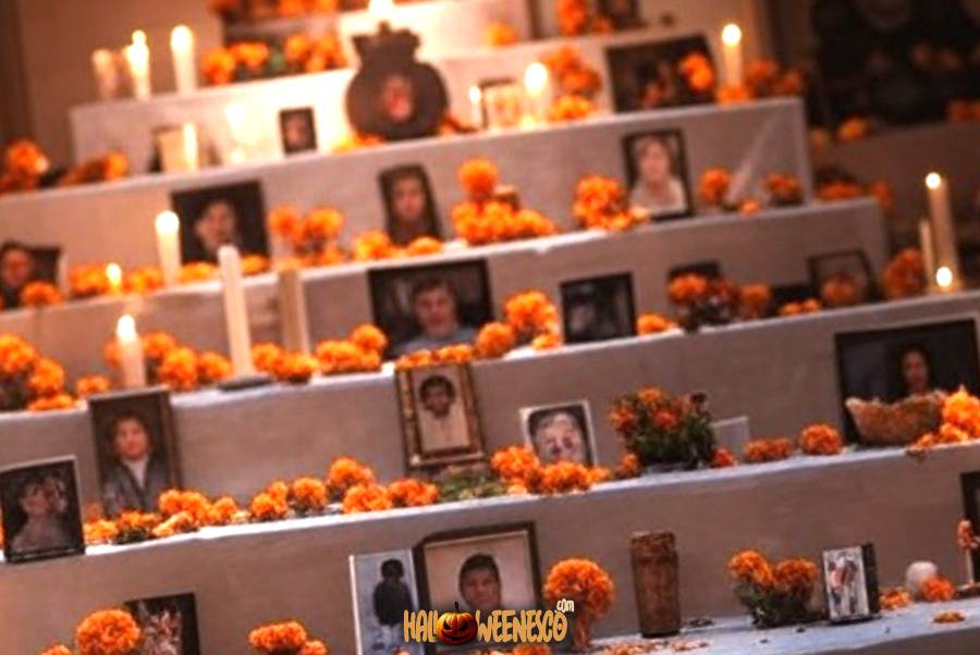 ¡Descubre el Misterio! 🔥💀 ¿Altar de Muertos de 7 Niveles y su Significado? 39 IMAGEN - halloweenesco - V2 - Niveles del Altar de Muertos - Qué significan los 7 pisos de altar de muertos - altar de 5 niveles - 05